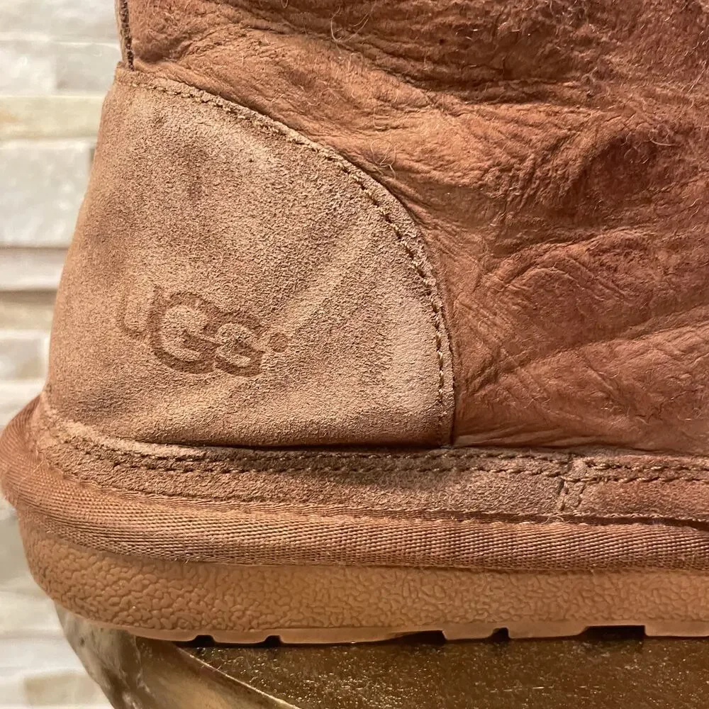 Vintage UGG Men’s 9 / Women’s 11 Shearling Chukka Boots | Distressed Chestnut